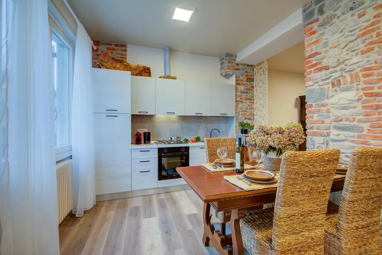 La Valbinella Few Meters From Varese Lake - Happy Rentals Gavirate