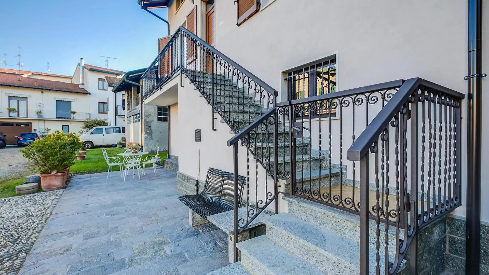 La Valbinella Few Meters From Varese Lake - Happy Rentals Gavirate Italy